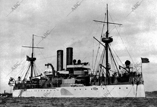 El buque de guerra «Maine» en una fotografía de 1896